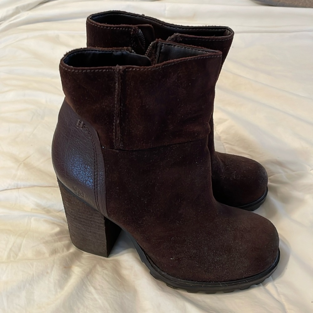 Vaneli brown suede 4” boots with inside zipper and rugged soles
